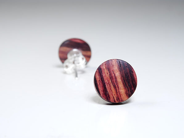 puce d'oreille en bois de violette