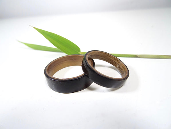 Set de bagues de fiançailles en bois ébène et alisier
